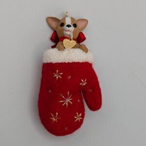 Hallmark Keepsake Puppy Love Christmas Tree Ornament 2006, 16th in Series